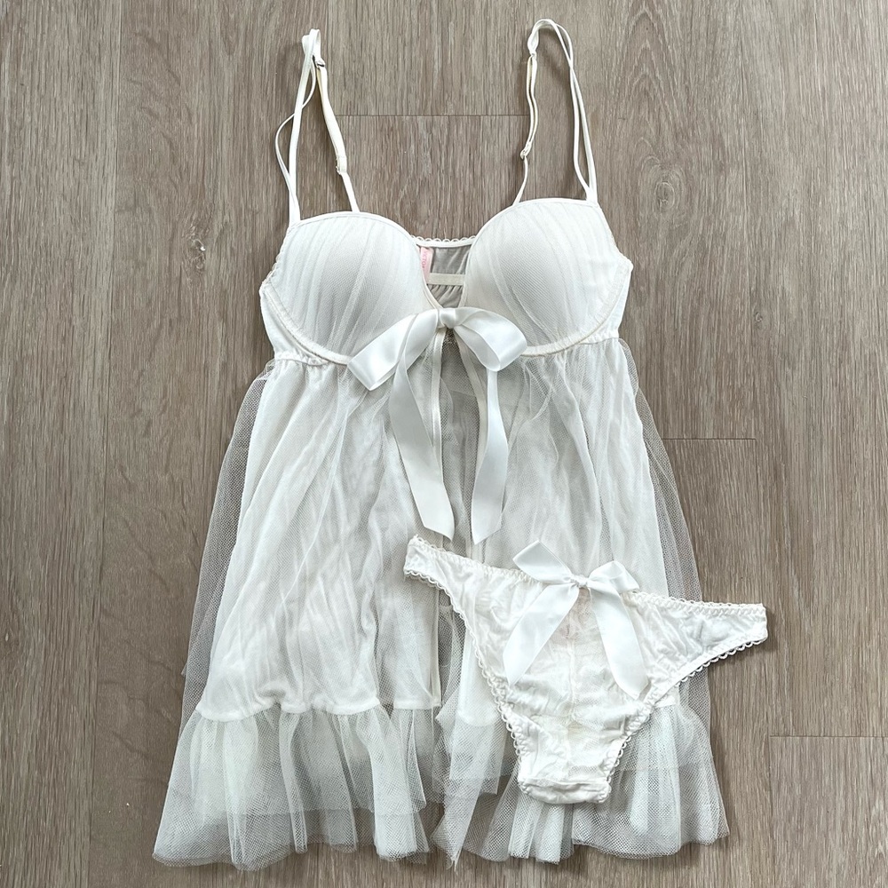 NWOT Victoria’s Secret White Babydoll Push Up Lingerie Matching Set Size 34C/S